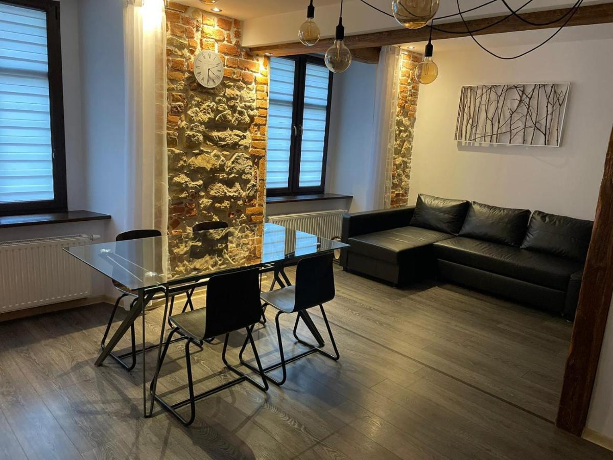 Apartament Przy Ratuszu 쿠드즈코 외부 사진