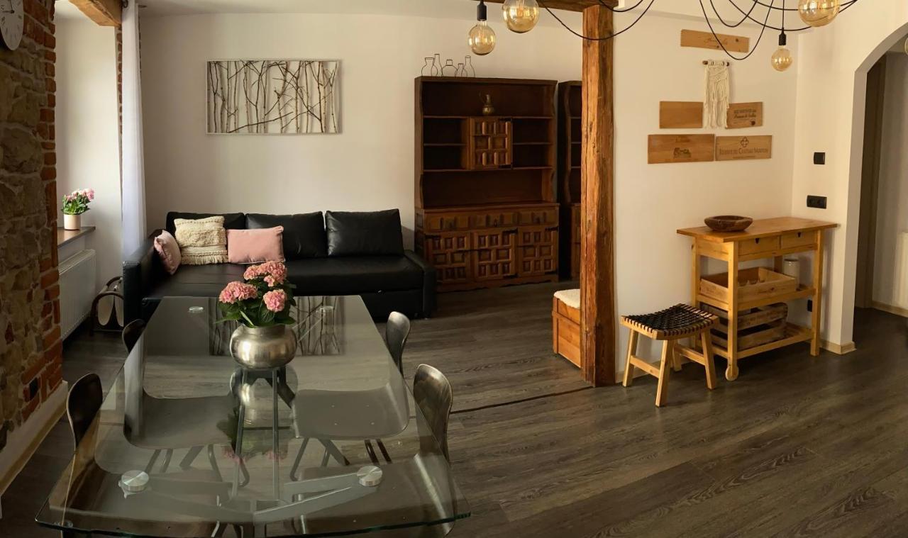 Apartament Przy Ratuszu 쿠드즈코 외부 사진